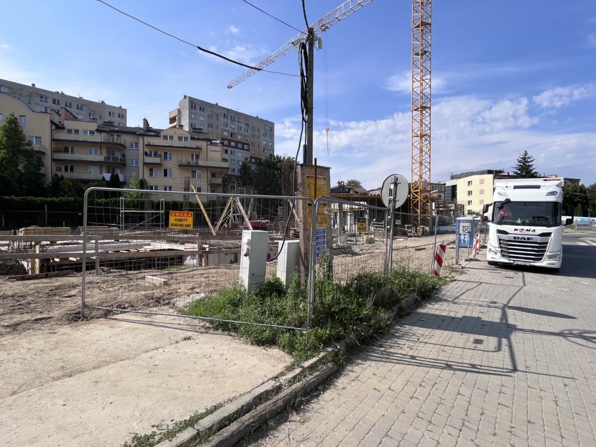 Budowa Capital Towers Residence przy skrzyżowaniu ulic Lenartowicza i Podpromie [SIERPIEŃ 2023]
